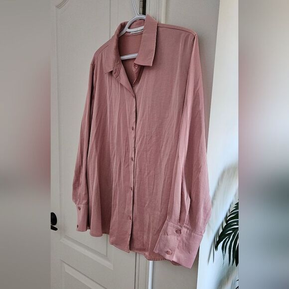 Satiny Pink Button Up Top - Picture 2 of 4